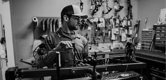 Professional bowstring installation